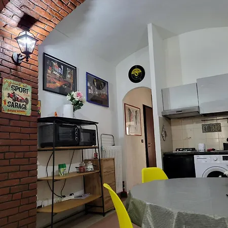 Monolocale Tra Il Po E La Mole *